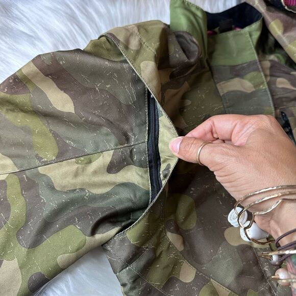 Fox Dakota Green Camo/ Pink Racing Jacket Size Small - Picture 9 of 16